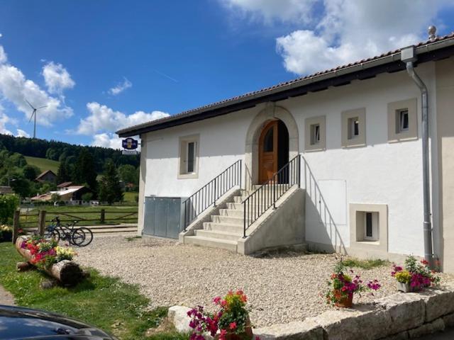 Auberge Du Peu-Pequignot Ле-Нуармон Экстерьер фото
